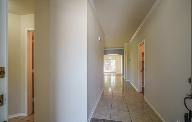3-bedroom rental at 7703 Wexford Square in San Antonio, TX — photo 2