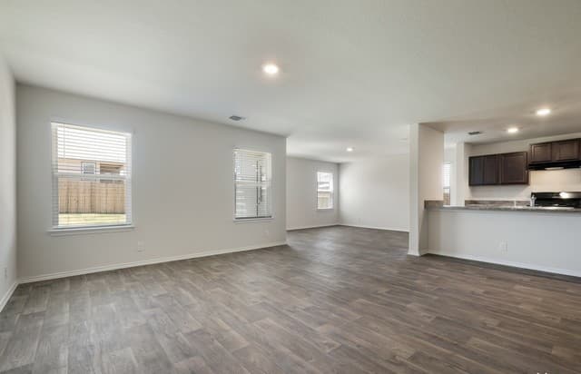 3-bedroom rental at 14330 Llama PL in San Antonio, TX — photo 5
