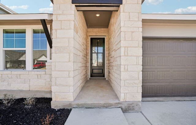 4-bedroom rental at 958 Earp in San Antonio, TX — photo 4
