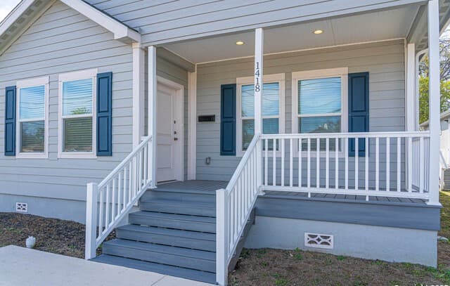 4-bedroom rental at 1418 Burleson in San Antonio, TX — photo 3