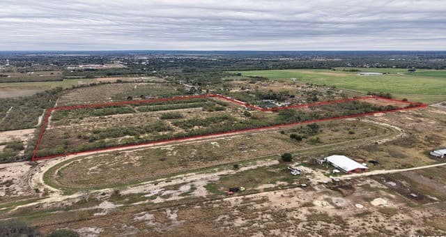 home for sale at 000 W County Road 681 in Lytle TX