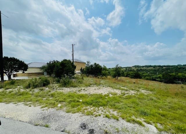 rental at 291 Stargrass in Spring Branch, TX — photo 2