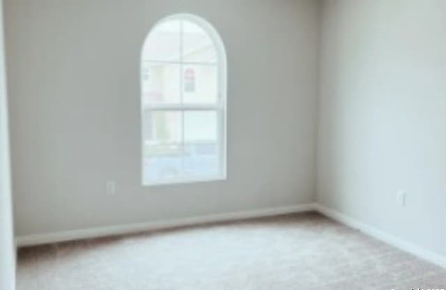 4-bedroom rental at 705 Mariposa Lane in Kenedy, TX — photo 5