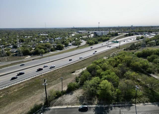 rental at 506 H in San Antonio, TX — photo 3