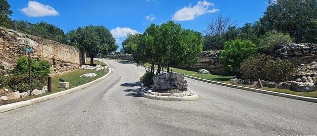 rental at CR 2801 E Lot 202 in Mico, TX — photo 2