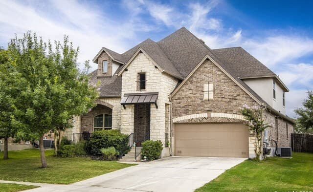 3-bedroom rental at 708 Padova in Cibolo, TX — photo 2