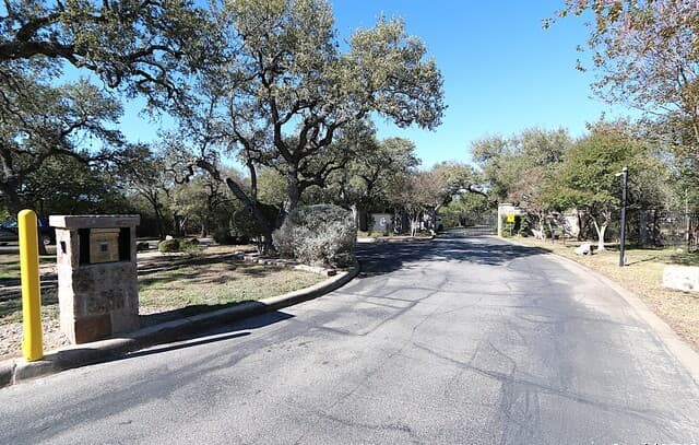 rental at 22047 Angostura in San Antonio, TX — photo 2