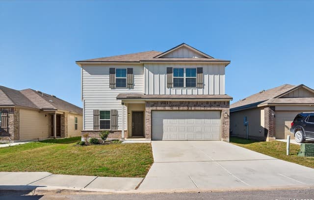 4-bedroom rental at 7811 Champion Crk in San Antonio, TX — photo 1