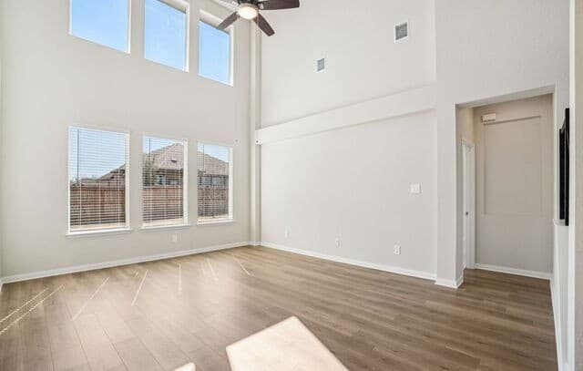 5-bedroom rental at 10129 Strasbourg Way in Schertz, TX — photo 5