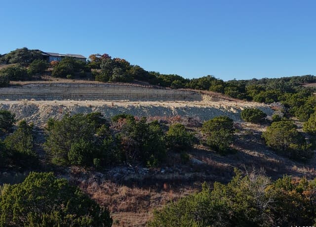 rental at 466 Majestic Oak in Blanco, TX — photo 1