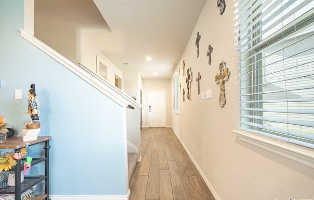 4-bedroom rental at 10123 Rancho Del Rey in San Antonio, TX — photo 5