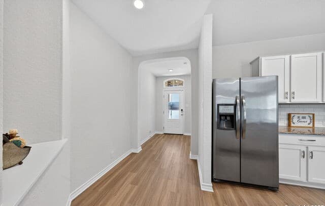 4-bedroom rental at 8211 Samsel in San Antonio, TX — photo 5
