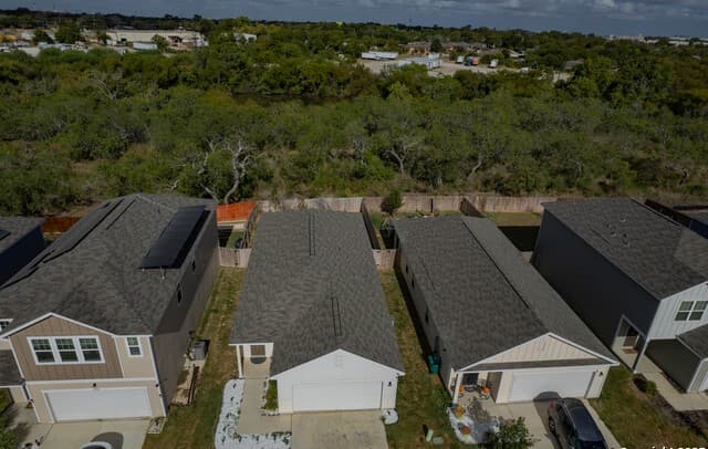 3-bedroom rental at 4814 Flying Hooves in San Antonio, TX — photo 2