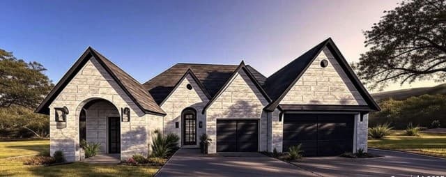 4-bedroom rental at 208 Roy Nichols in Blanco, TX — photo 1