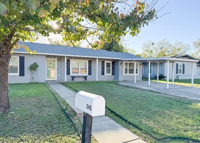 3-bedroom rental at 346 Haverford Dr. in San Antonio, TX — photo 1