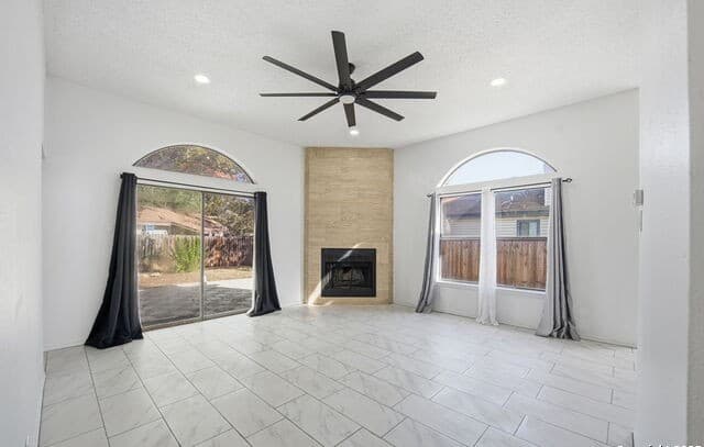 2-bedroom rental at 6304 Village Arbor in San Antonio, TX — photo 3
