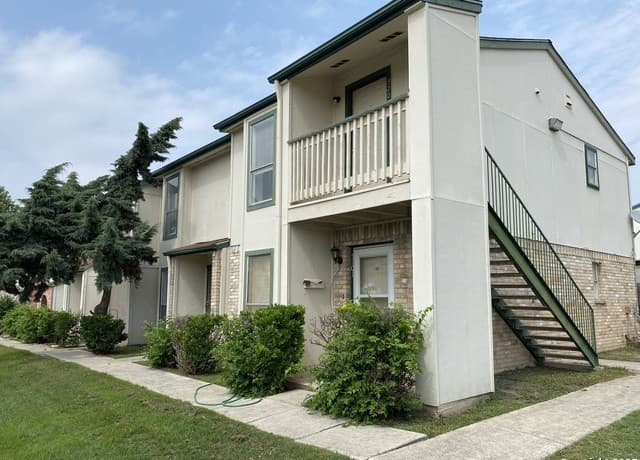 1-bedroom rental at 4949 Hamilton Wolfe Unit 5201 in San Antonio, TX — photo 1