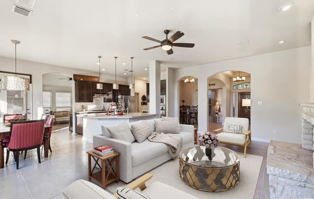 4-bedroom rental at 25523 River Ranch in San Antonio, TX — photo 5