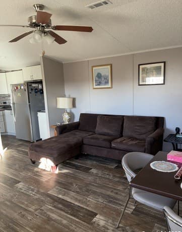 3-bedroom rental at 17110 Laguna Seca in Atascosa, TX — photo 5