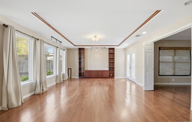 4-bedroom rental at 415 Calumet in San Antonio, TX — photo 4