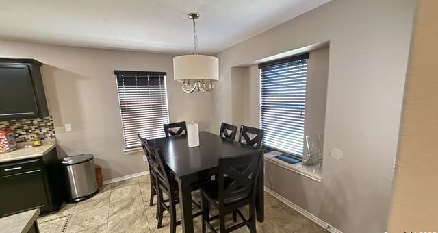 4-bedroom rental at 10239 Huisache Field in Helotes, TX — photo 5