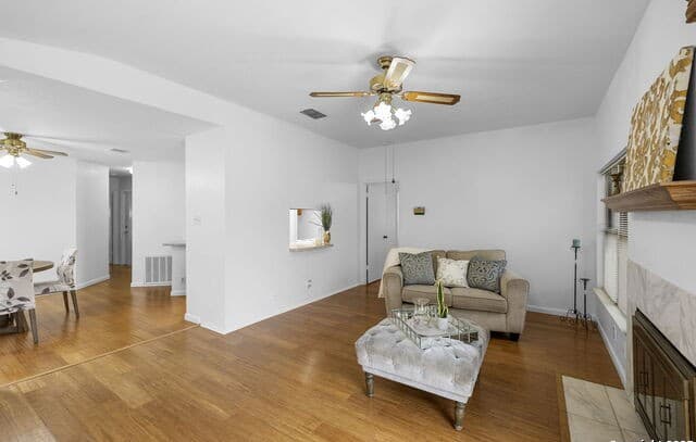 3-bedroom rental at 3807 Pine Breeze in San Antonio, TX — photo 2