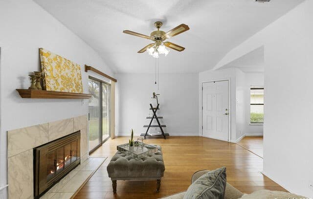 3-bedroom rental at 3807 Pine Breeze in San Antonio, TX — photo 3