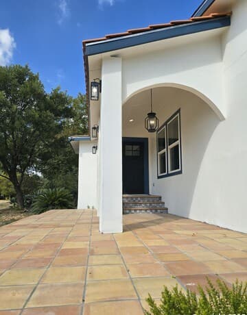 3-bedroom rental at 501 W Agarita in San Antonio, TX — photo 5