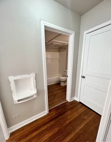 2-bedroom rental at 734 Donaldson Ave Unit B in San Antonio, TX — photo 5