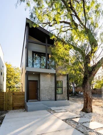 2-bedroom rental at 1210 Gardina in San Antonio, TX — photo 2