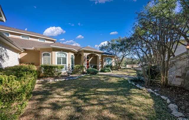 4-bedroom rental at 265 Fossil Hills in Spring Branch, TX — photo 1