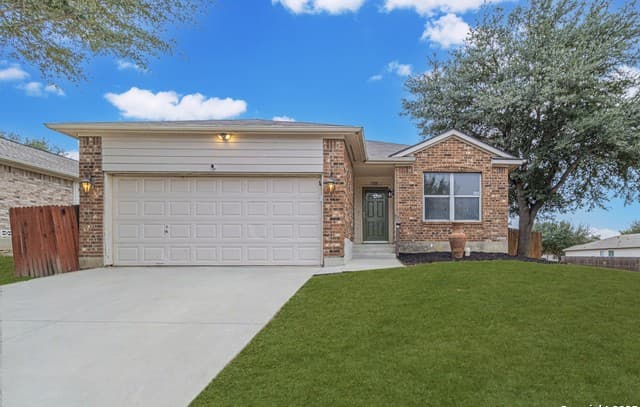 3-bedroom rental at 5200 Columbia in Cibolo, TX — photo 1