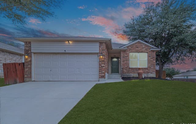 3-bedroom rental at 5200 Columbia in Cibolo, TX — photo 2