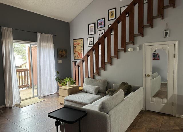 2-bedroom rental at 10527 Perrin Beitel Unit B204 in San Antonio, TX — photo 1