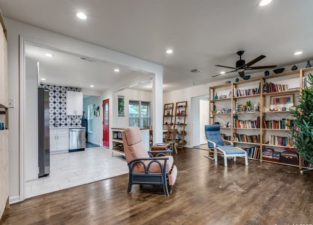 4-bedroom rental at 162 Sullivan in San Antonio, TX — photo 5
