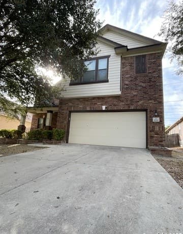 3-bedroom rental at 11111 Denae in Live Oak, TX — photo 5