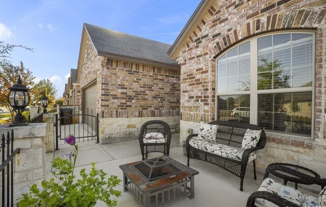 2-bedroom rental at 9407 Sundrop Valley in San Antonio, TX — photo 5