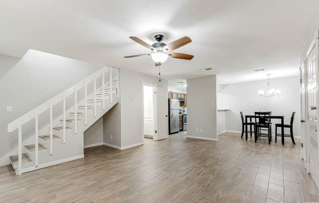 1-bedroom rental at 4107 Medical Unit 5208 in San Antonio, TX — photo 1