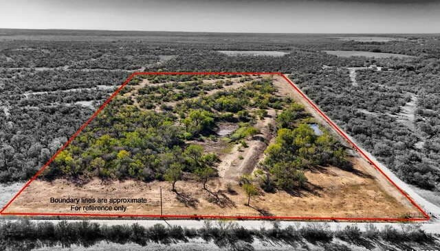 rental at 0 County Road 733 in Moore, TX — photo 1