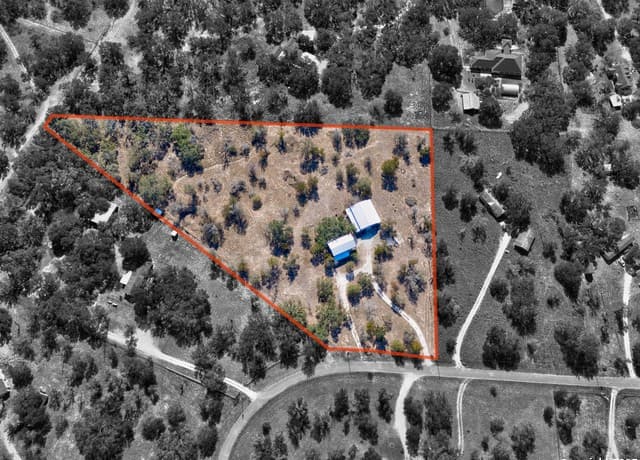 3-bedroom rental at 144 County Road 7725 in Natalia, TX — photo 3