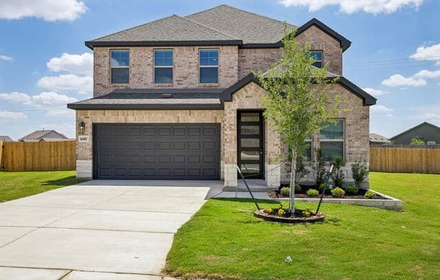 4-bedroom rental at 14402 Galloping Colt in San Antonio, TX — photo 1