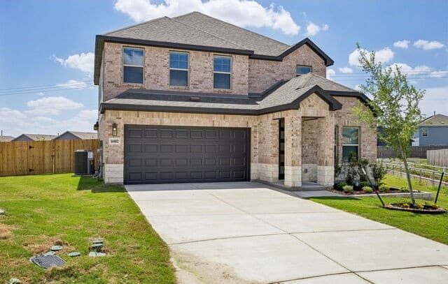 4-bedroom rental at 14402 Galloping Colt in San Antonio, TX — photo 2