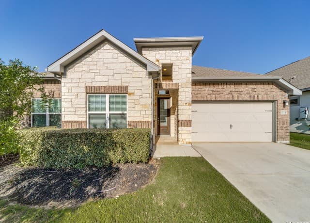 3-bedroom rental at 108 Simpatico in Boerne, TX — photo 1