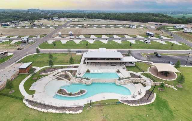 rental at 5386 Ranch Road 1376 #191 in Fredericksburg, TX — photo 4