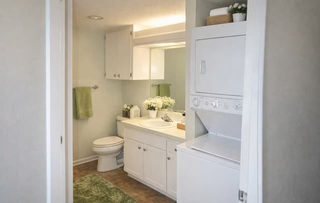 3-bedroom rental at 2300 Nacogdoches Unit 263-R in San Antonio, TX — photo 3