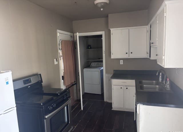Home for sale at 130 Eastwood in San Antonio, TX — photo 3