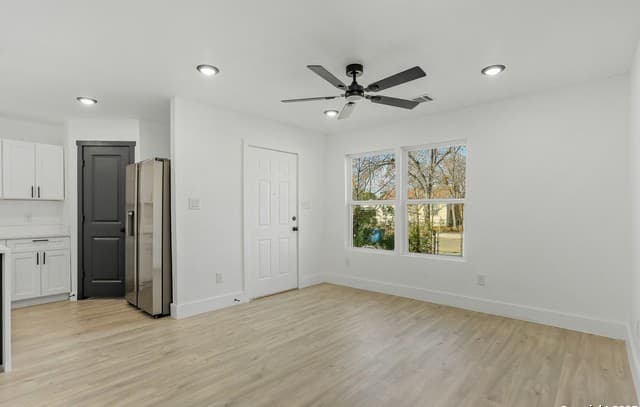 3-bedroom rental at 134 Elmo in San Antonio, TX — photo 5