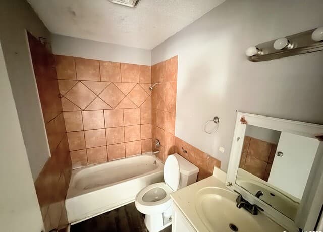 4-bedroom rental at 5606 Ocean Side in San Antonio, TX — photo 5