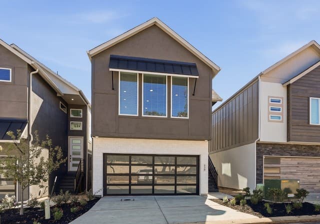 3-bedroom rental at 20675 Huebner Rd Unit 530 in San Antonio, TX — photo 2