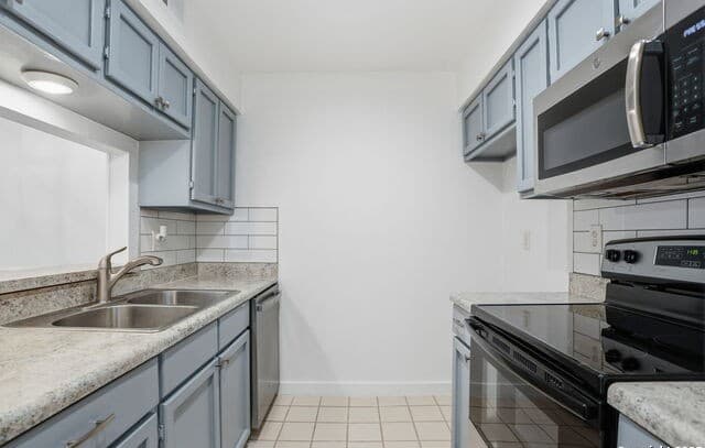 1-bedroom rental at 2935 Nacogdoches Unit 211 in San Antonio, TX — photo 4